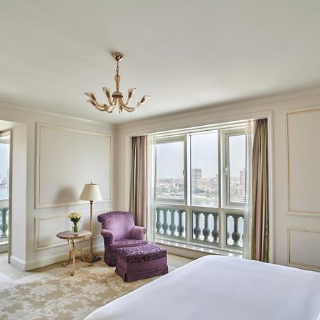 Four Seasons Cairo At The First Residence Giza Ngoại thất bức ảnh A bedroom at the hotel