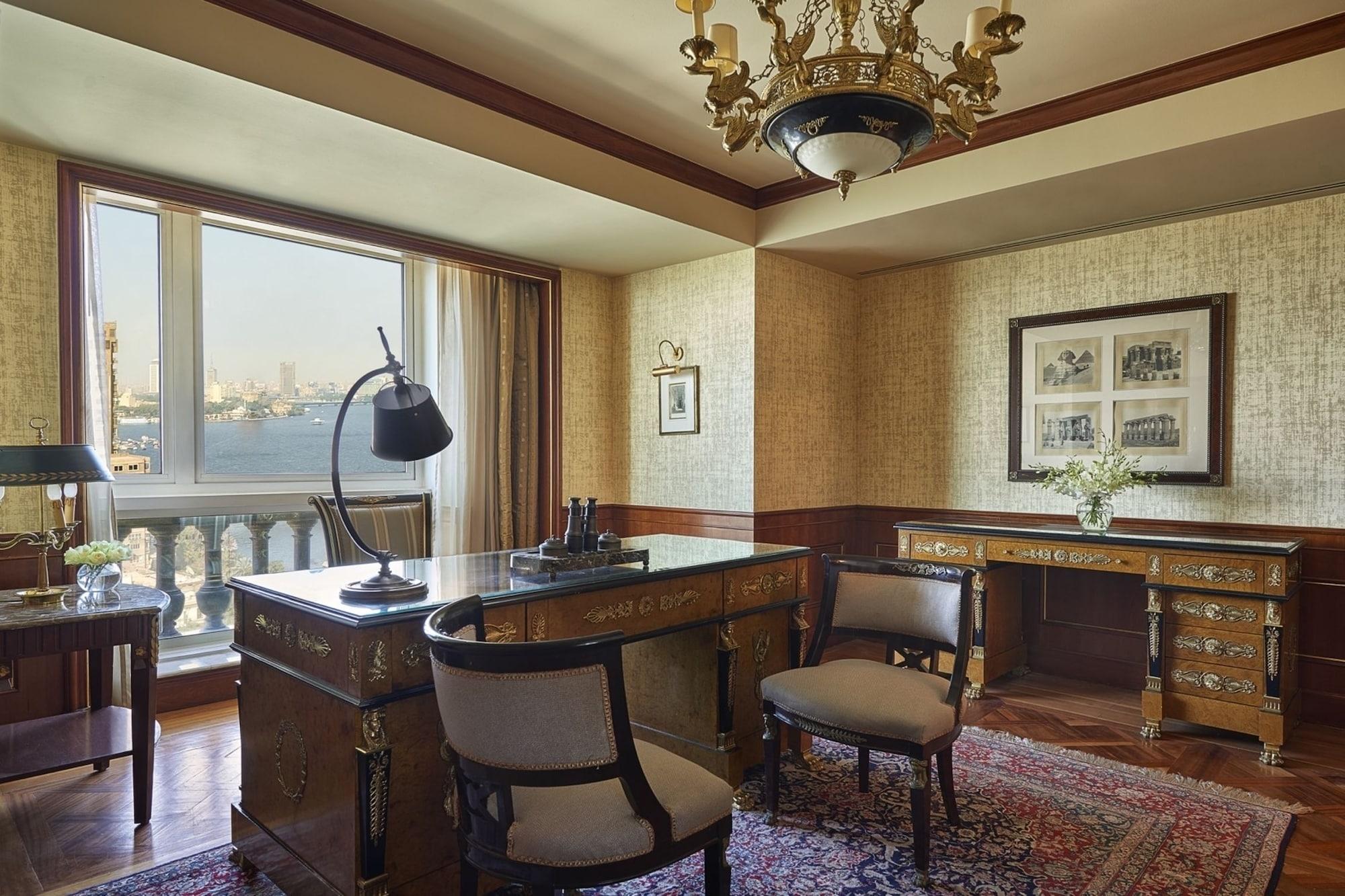 Four Seasons Cairo At The First Residence Giza Ngoại thất bức ảnh The study of a Presidential Suite