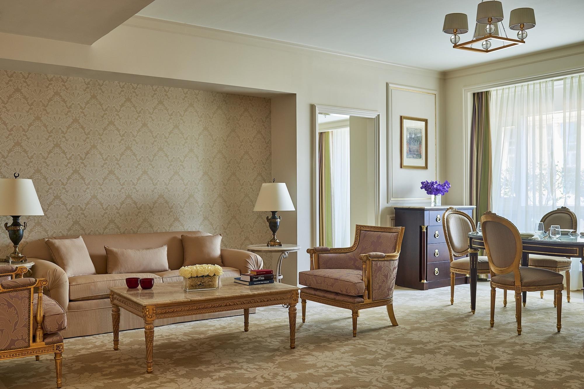 Four Seasons Cairo At The First Residence Giza Ngoại thất bức ảnh A suite at the Four Seasons Hotel, Istanbul