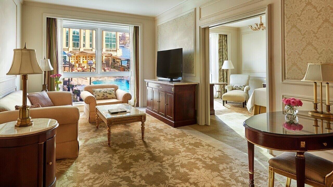 Four Seasons Cairo At The First Residence Giza Ngoại thất bức ảnh A suite at The Peninsula